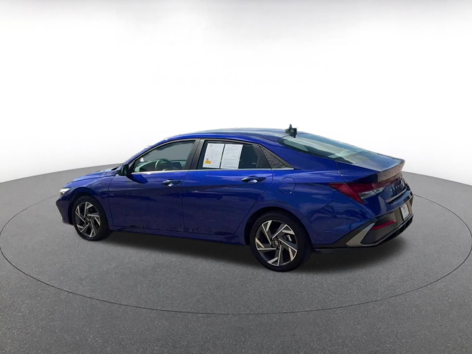 Thumbnail: 2025 Hyundai Elantra - 10