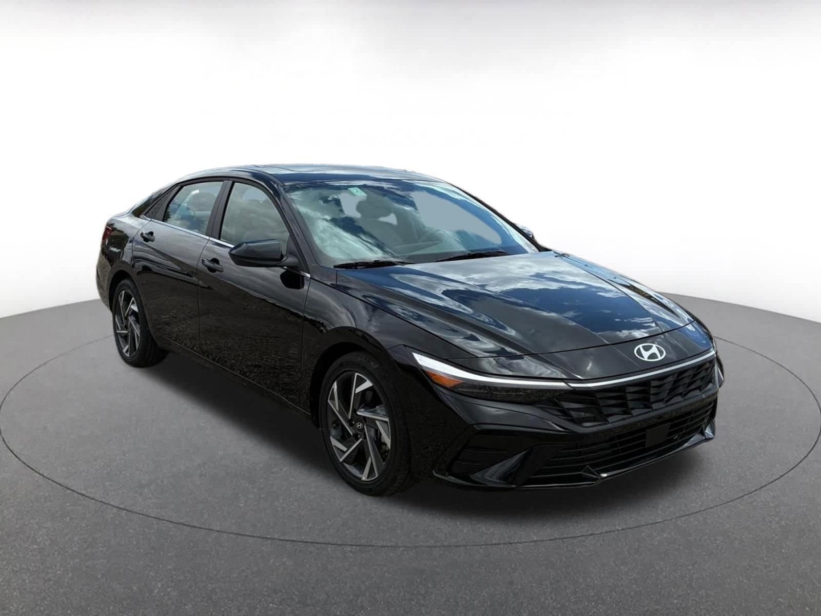 Thumbnail: 2025 Hyundai Elantra - 1