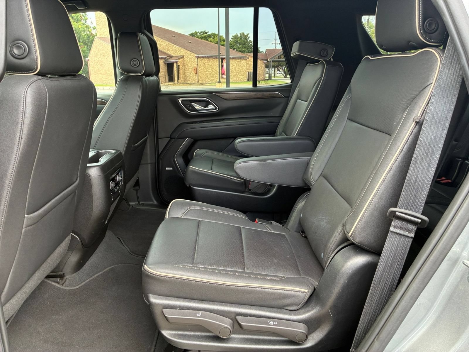 Thumbnail: 2023 Chevrolet Tahoe - 27