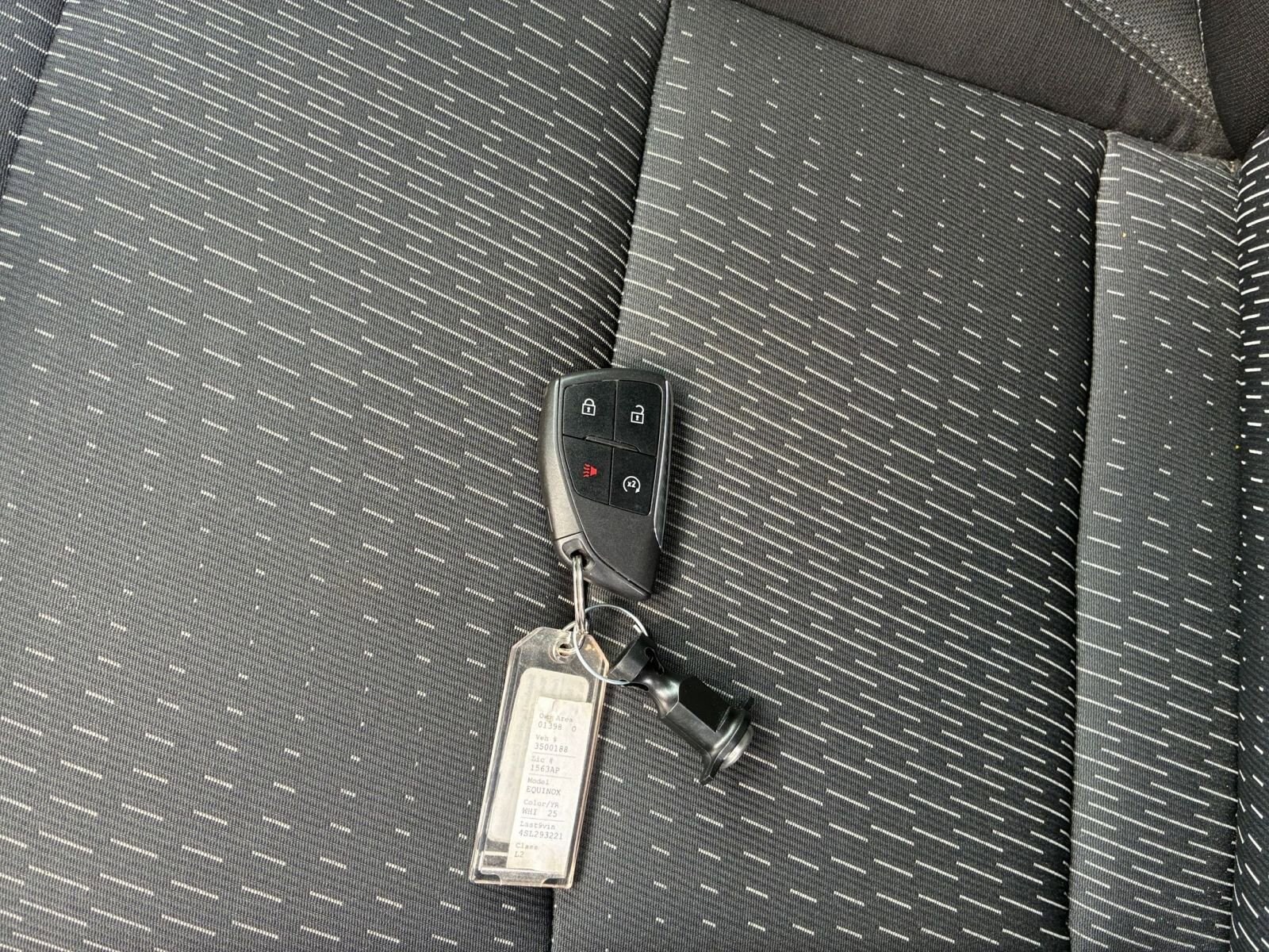 Thumbnail: 2025 Chevrolet Equinox - 24