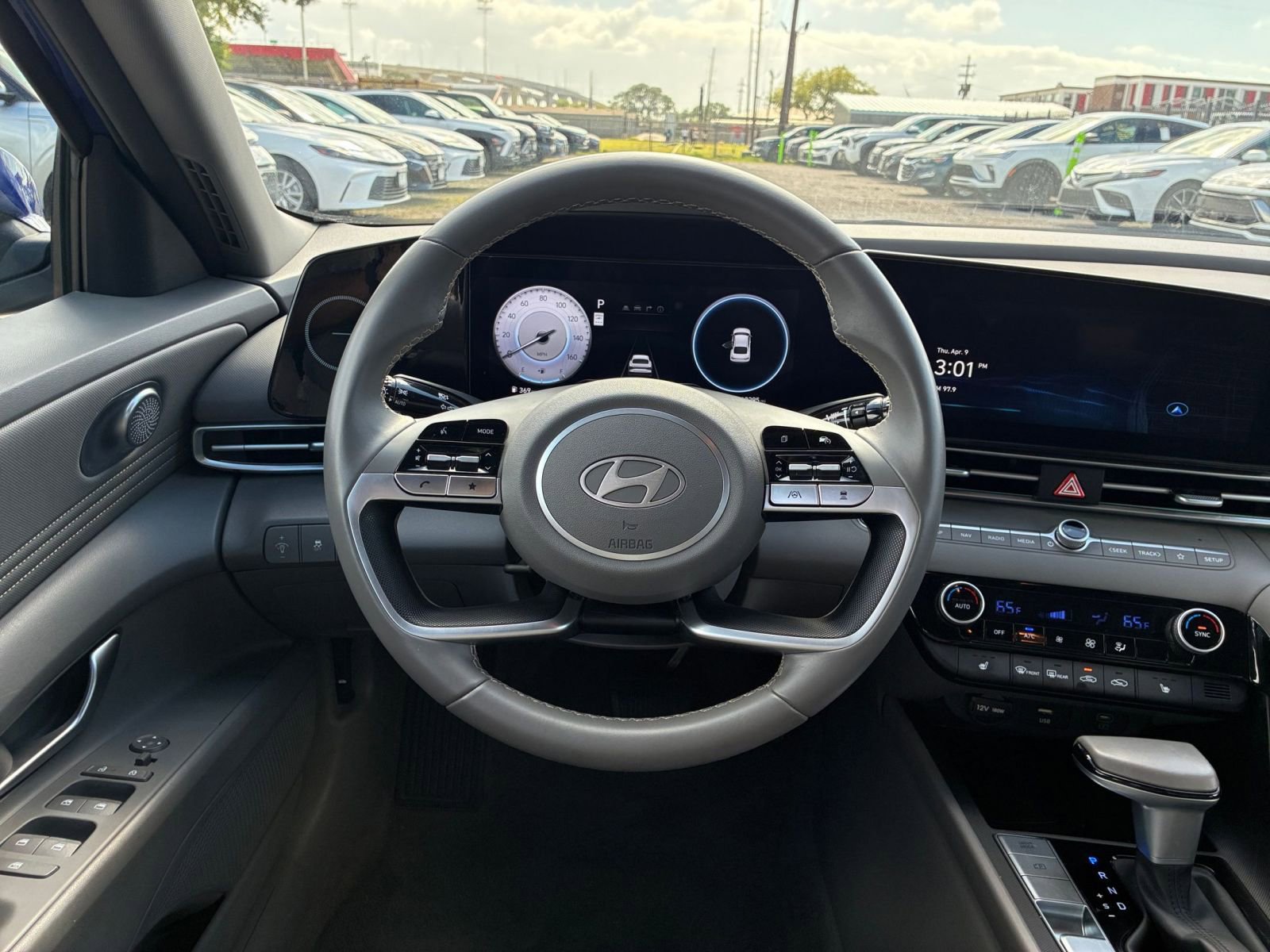 Thumbnail: 2025 Hyundai Elantra - 32