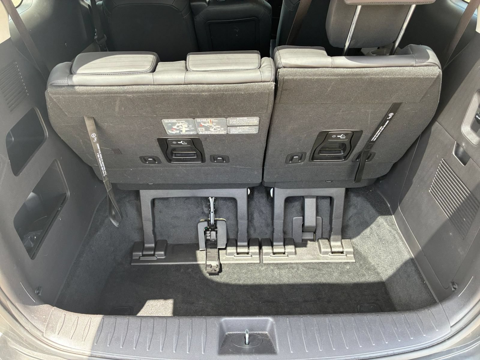 Thumbnail: 2026 Kia Carnival - 35
