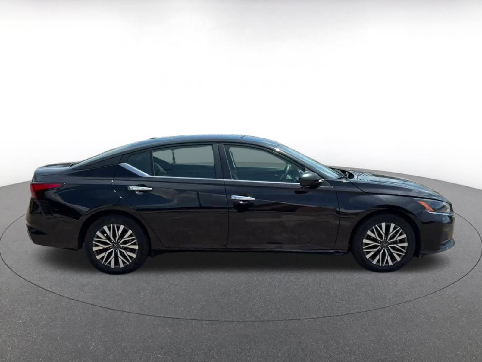Thumbnail: 2025 Nissan Altima - 15