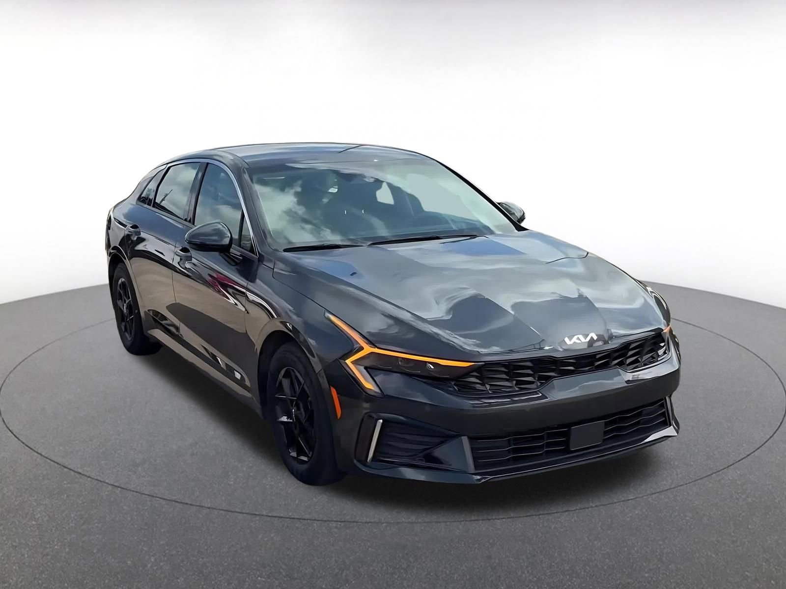 Thumbnail: 2025 Kia K5 - 3