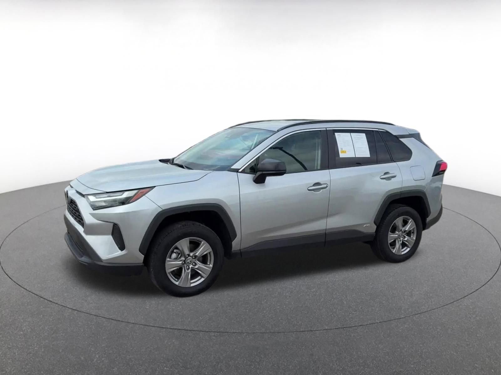Thumbnail: 2025 Toyota RAV4 - 8