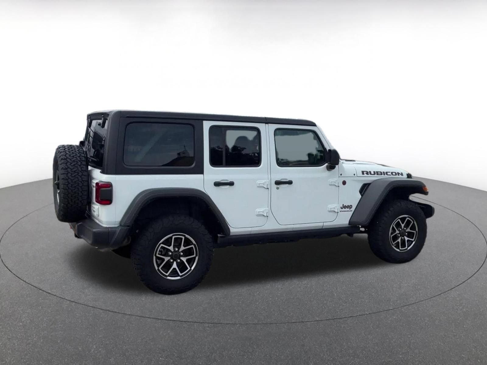 Thumbnail: 2025 Jeep Wrangler - 15