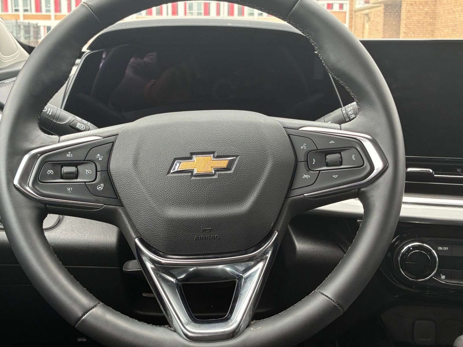 Thumbnail: 2025 Chevrolet Trax - 30