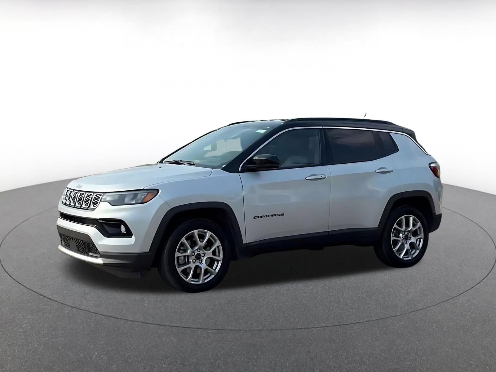 Thumbnail: 2025 Jeep Compass - 8