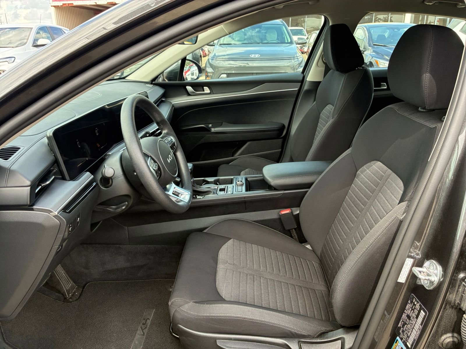 Thumbnail: 2025 Kia K5 - 24