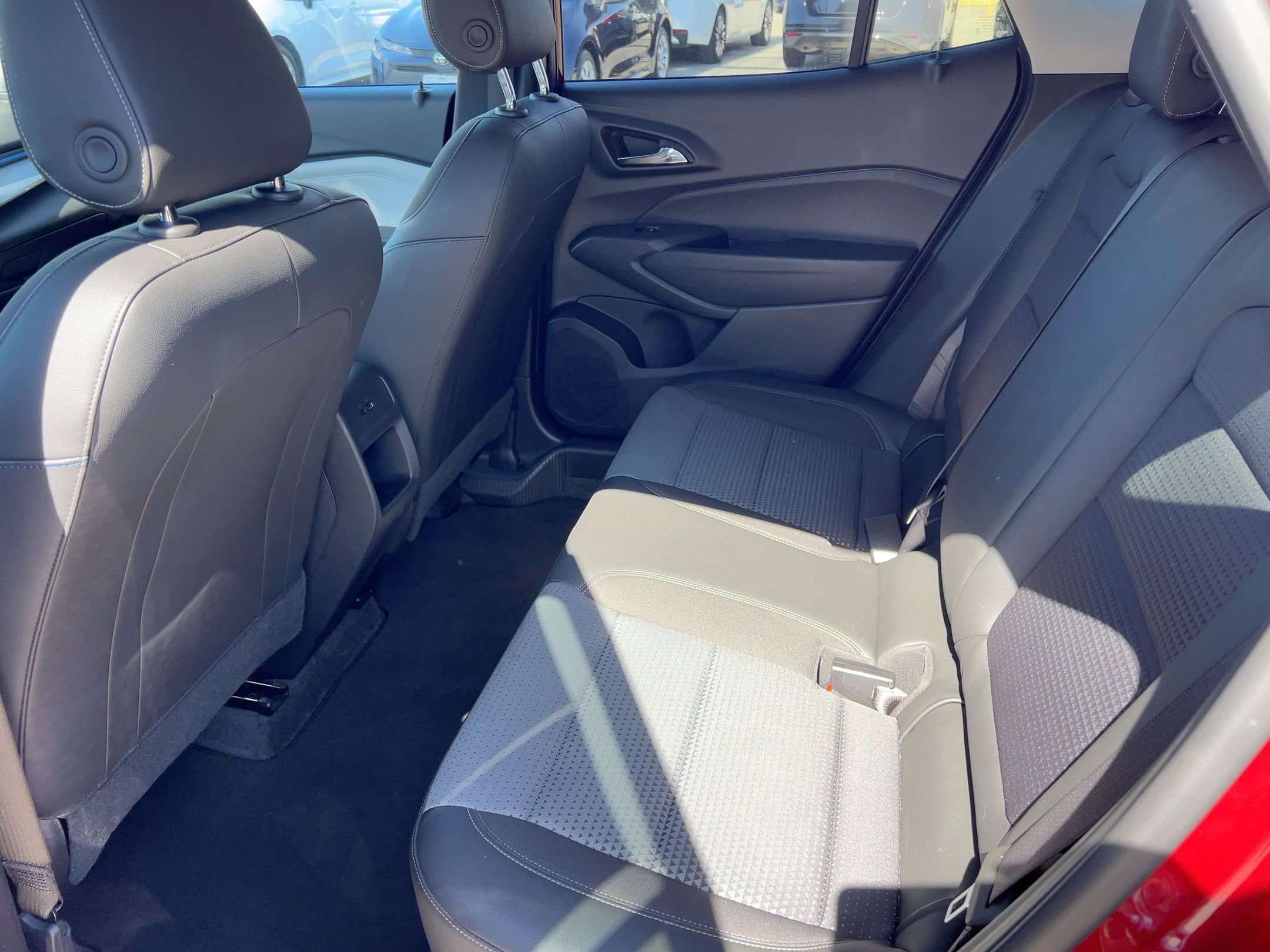 Thumbnail: 2025 Chevrolet Trax - 8