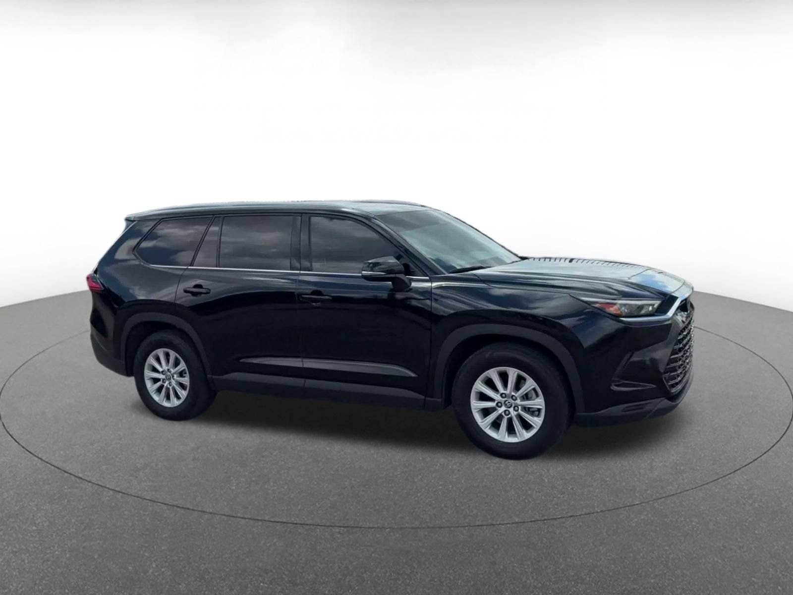 Thumbnail: 2024 Toyota Grand Highlander - 2