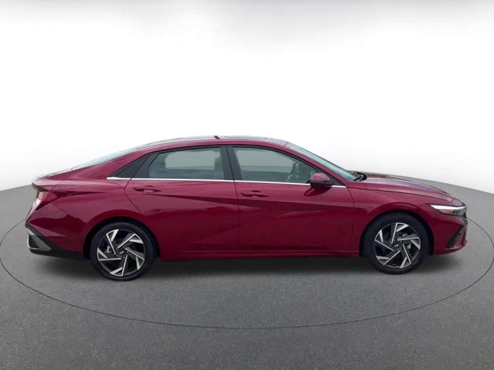 Thumbnail: 2025 Hyundai Elantra - 16