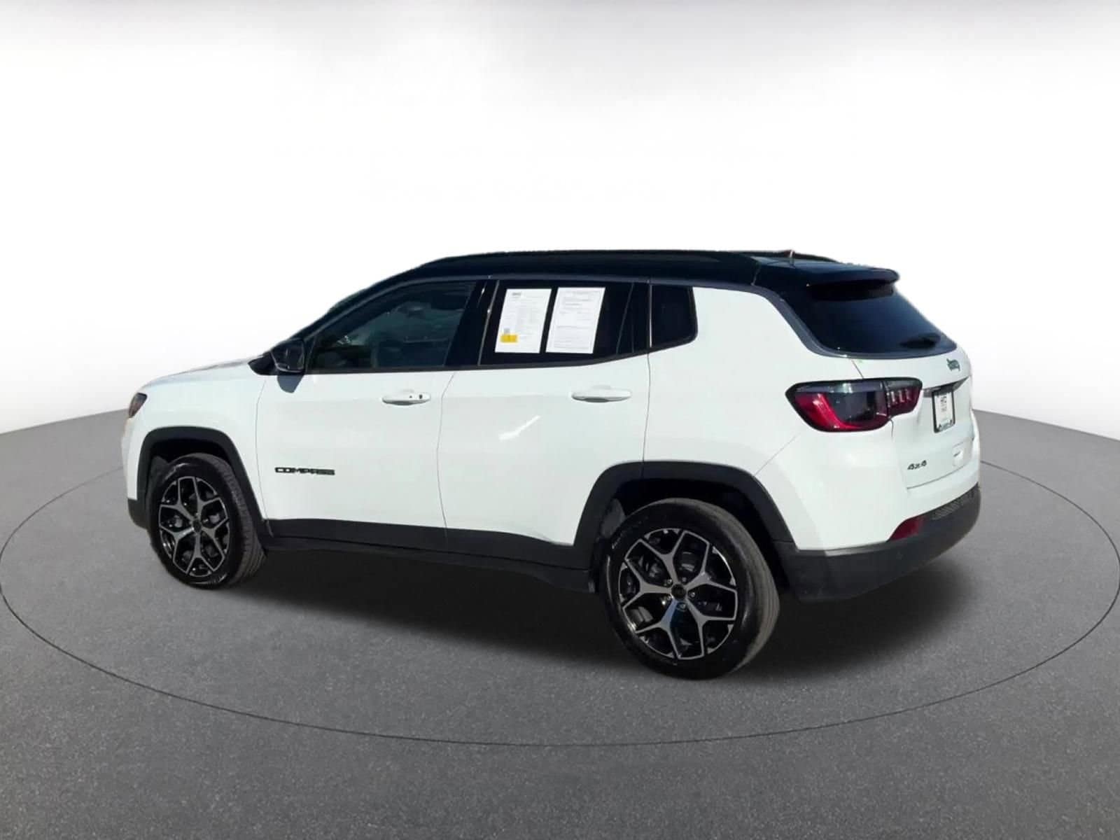 Thumbnail: 2025 Jeep Compass - 10