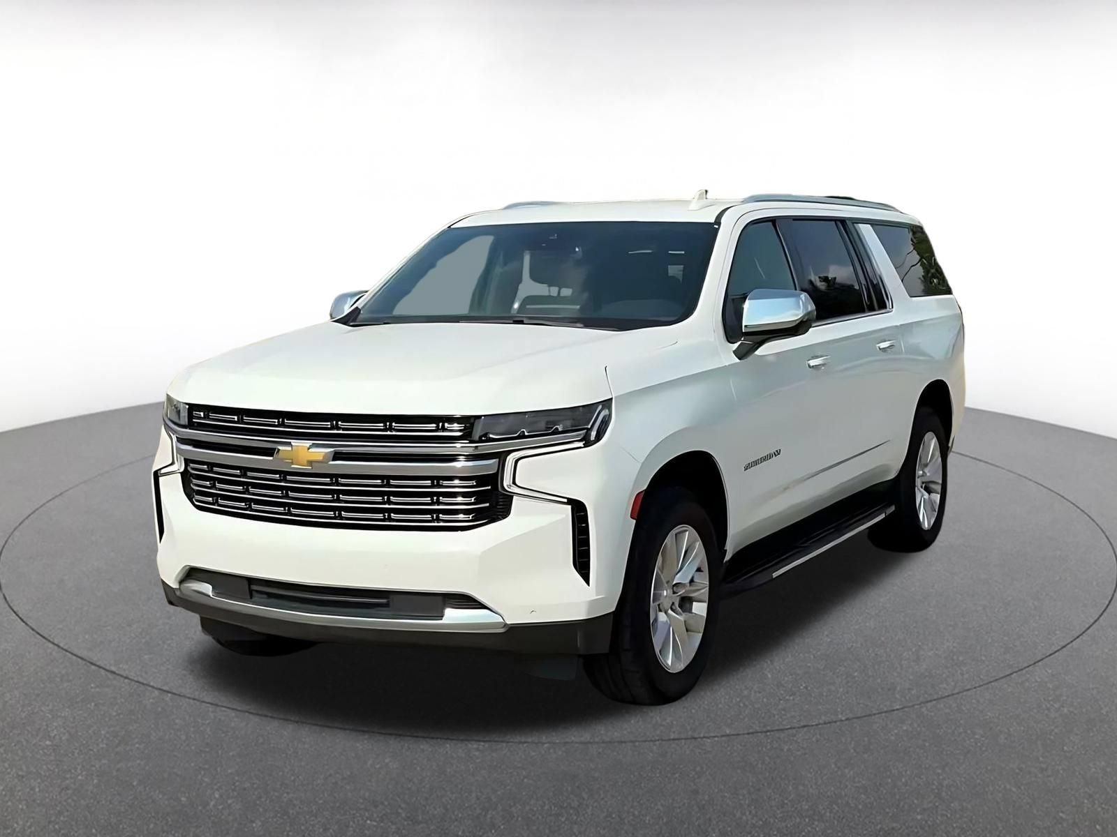 Thumbnail: 2023 Chevrolet Suburban - 5