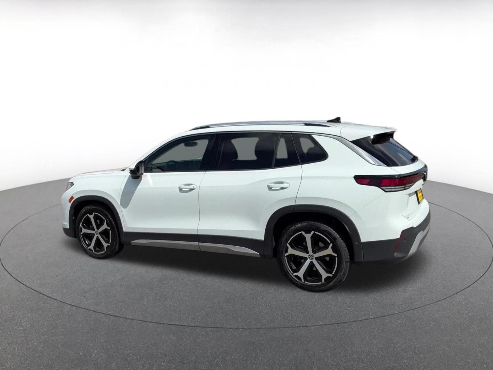Thumbnail: 2026 Volkswagen Tiguan - 10
