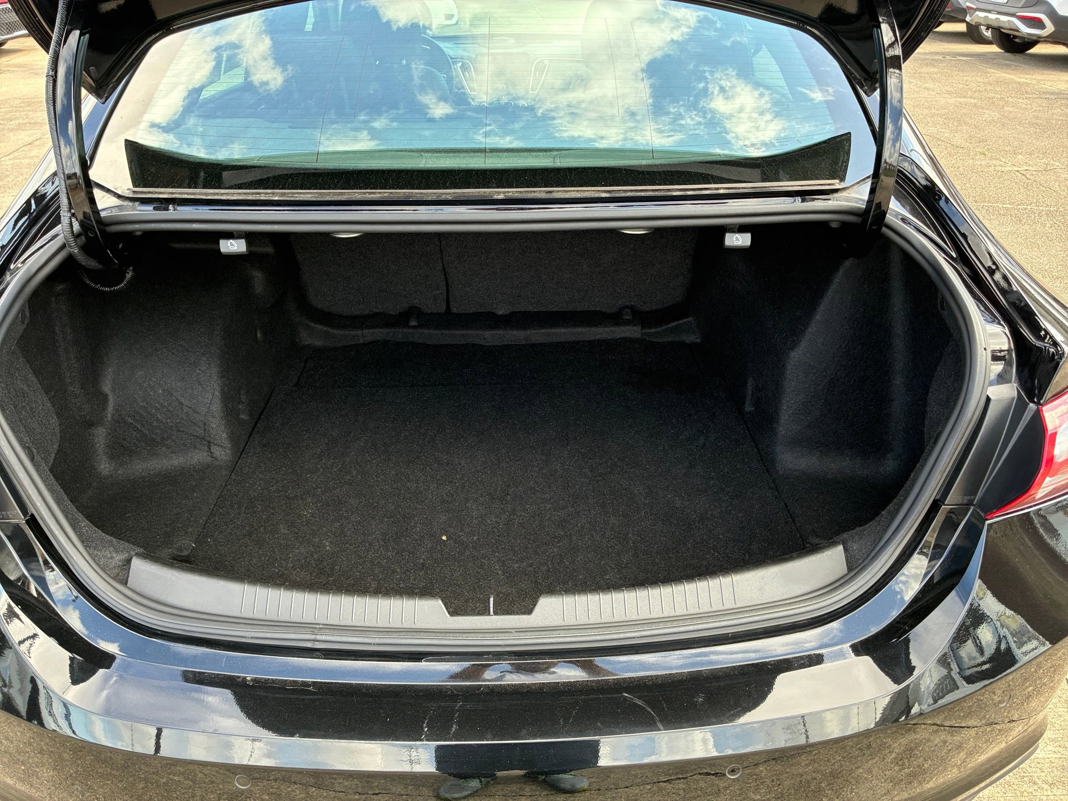 Thumbnail: 2024 Chevrolet Malibu - 27