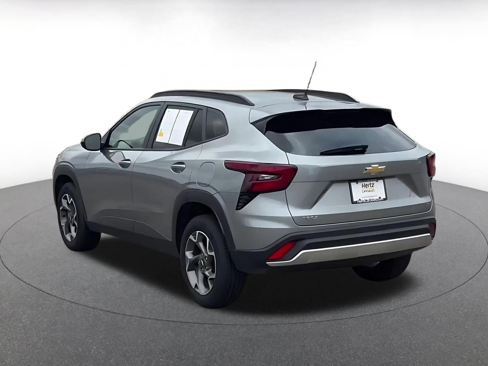 Thumbnail: 2025 Chevrolet Trax - 11