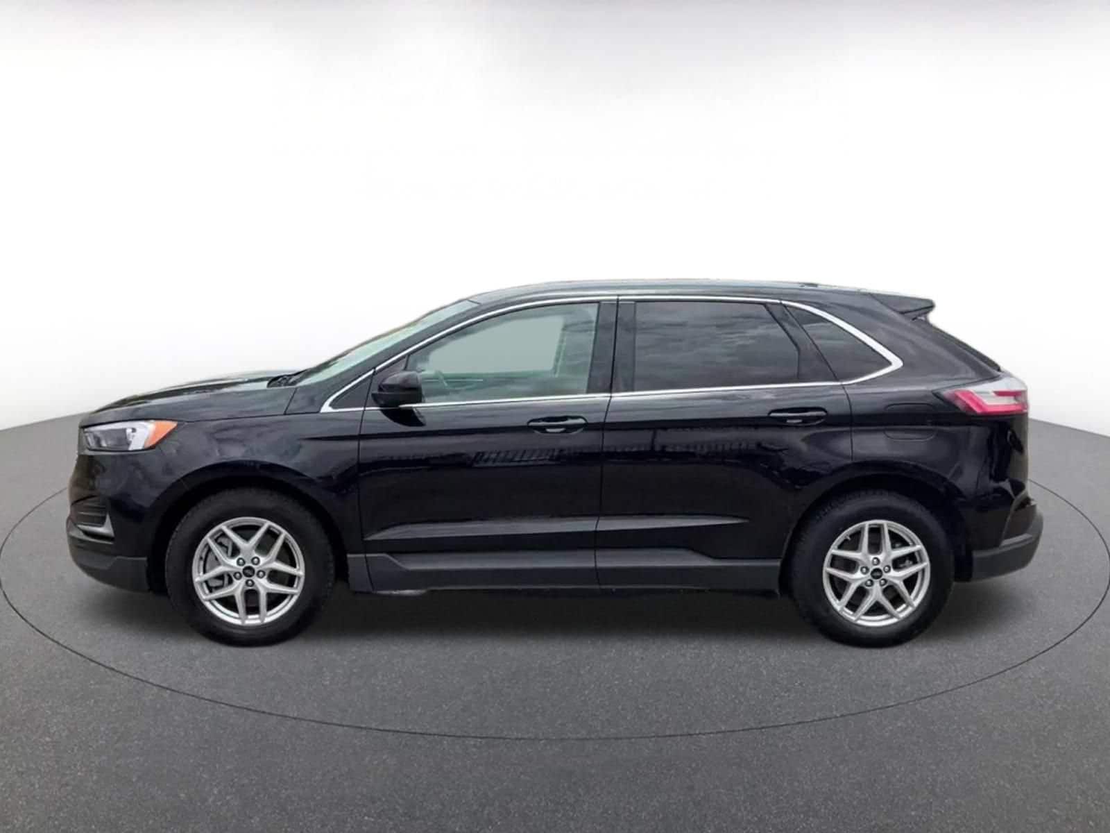 Thumbnail: 2024 Ford Edge - 9
