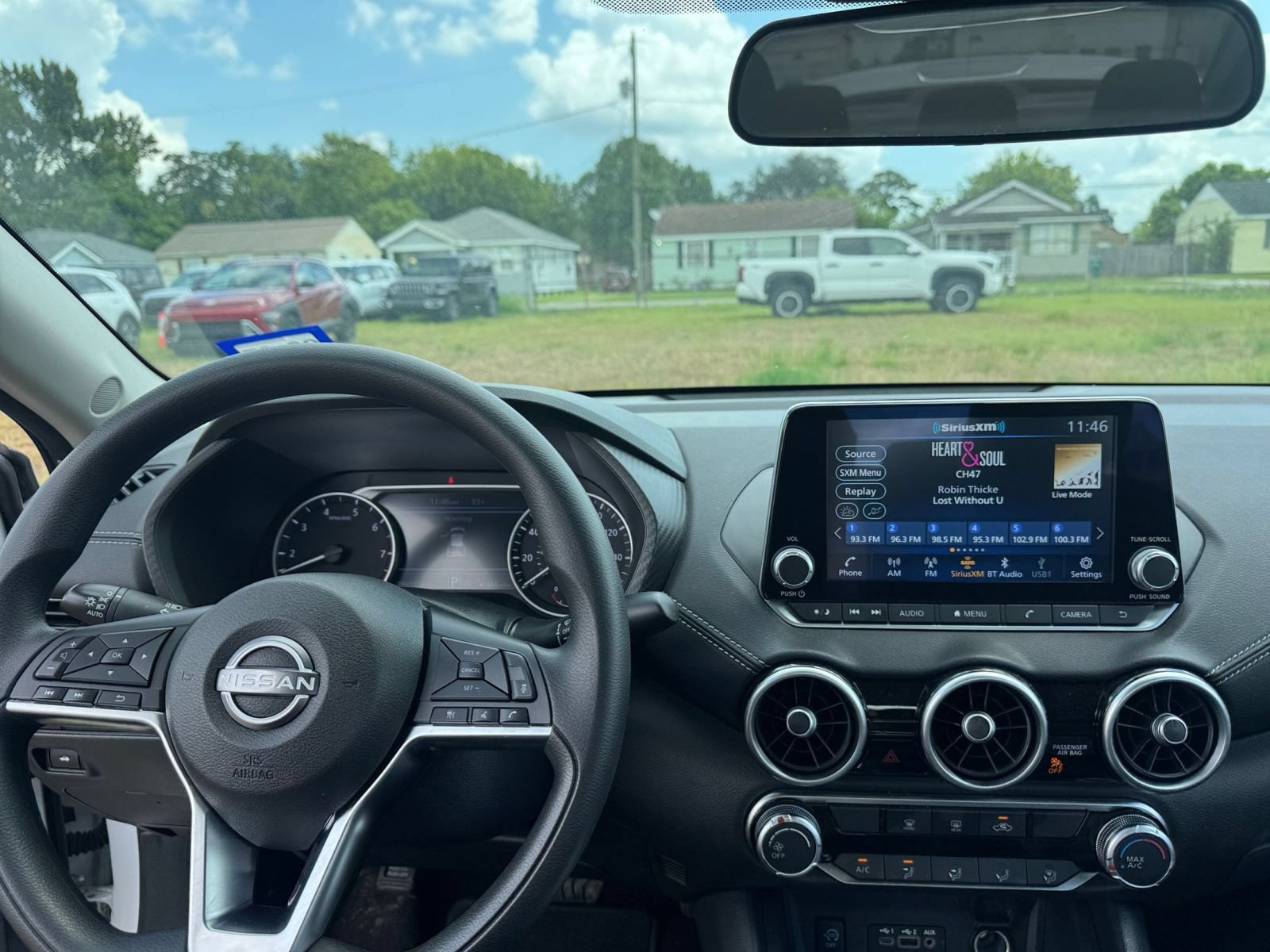 Thumbnail: 2025 Nissan Sentra - 33