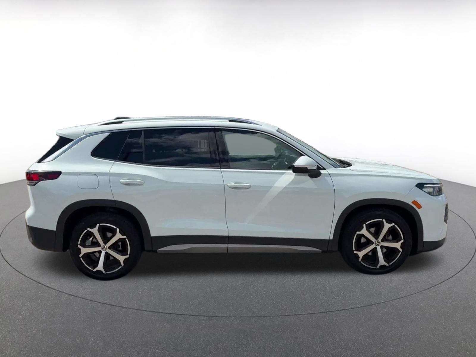 Thumbnail: 2026 Volkswagen Tiguan - 16