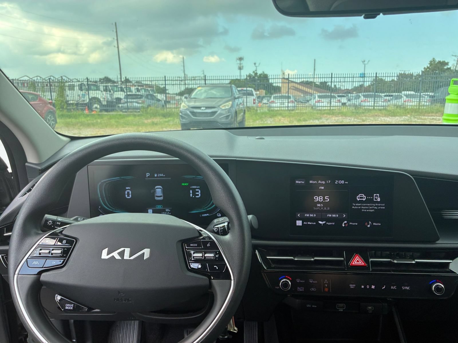 Thumbnail: 2026 Kia Niro - 28