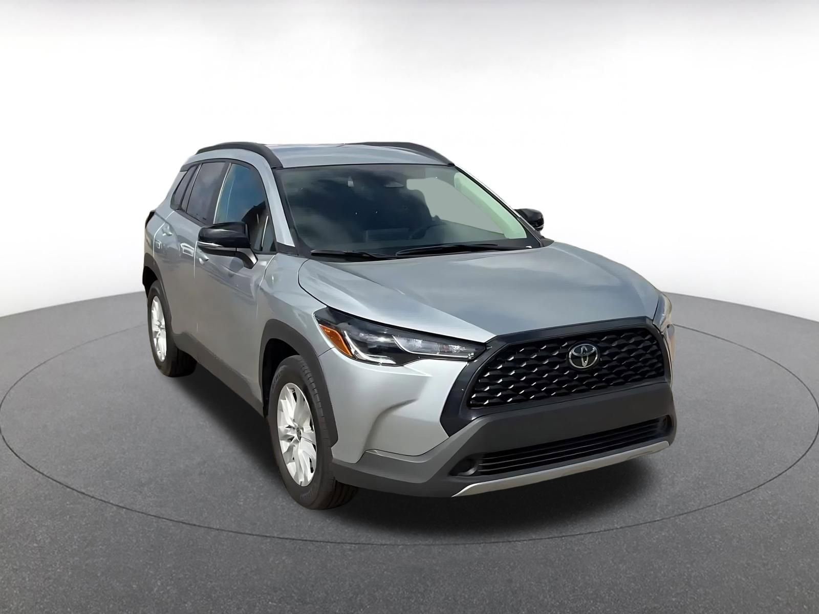 Thumbnail: 2025 Toyota Corolla Cross - 3