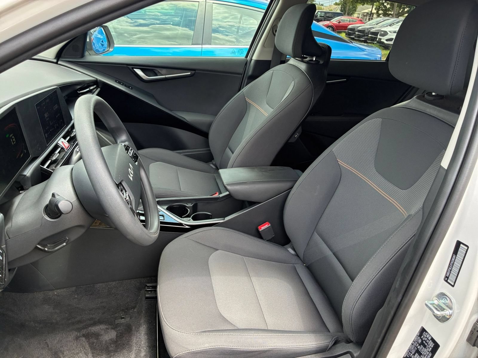 Thumbnail: 2026 Kia Niro - 25