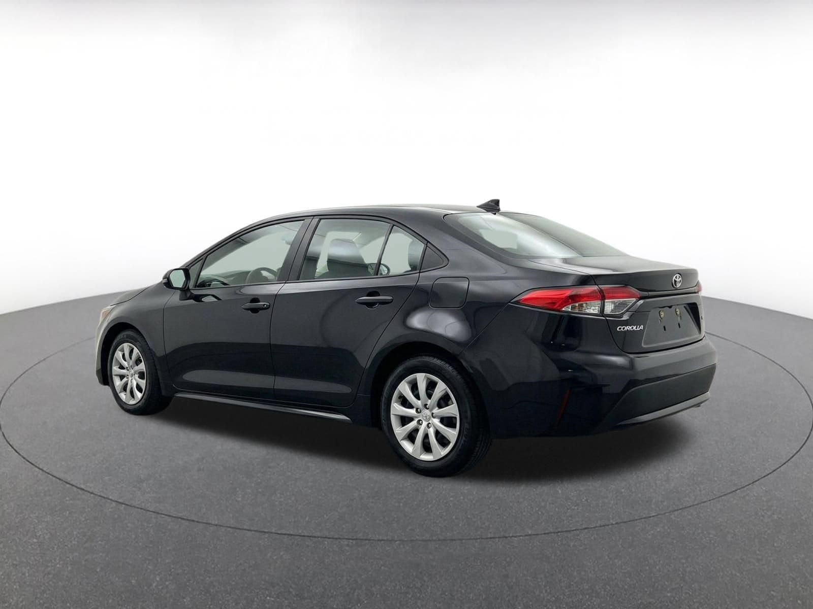 Thumbnail: 2025 Toyota Corolla - 5