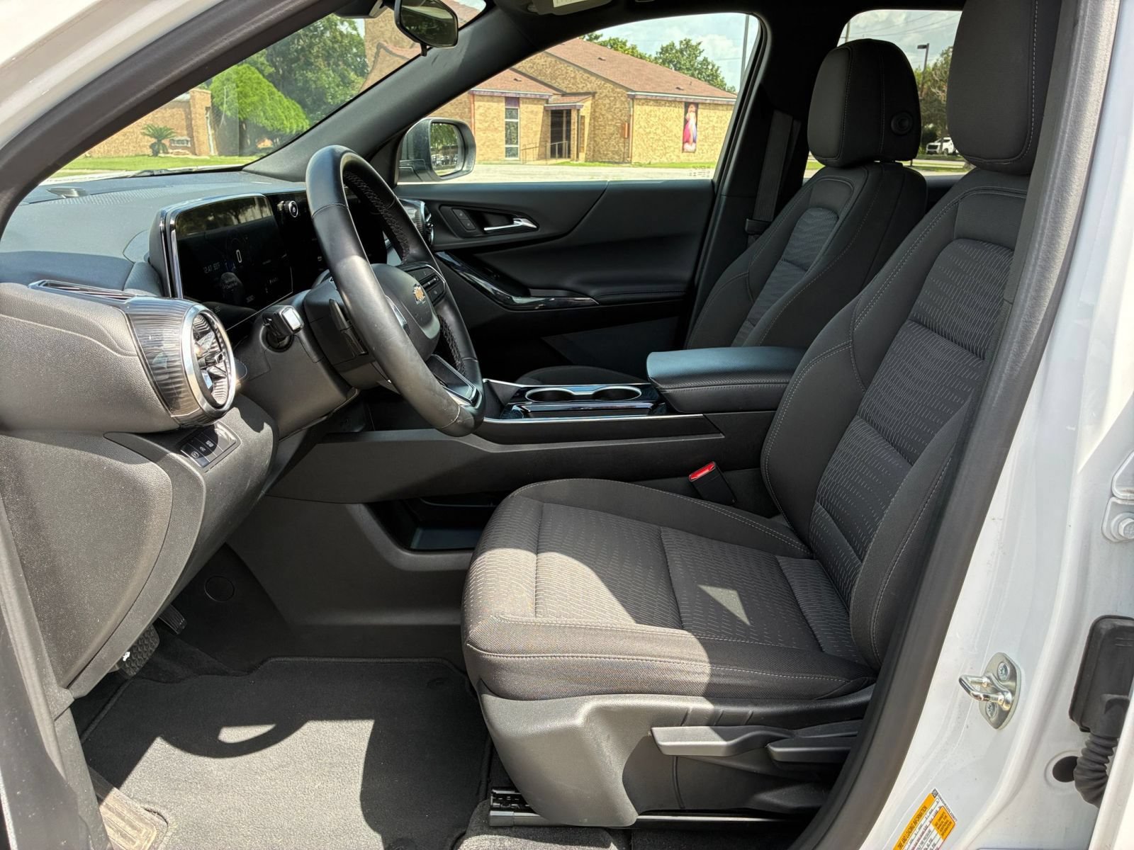 Thumbnail: 2025 Chevrolet Equinox - 27