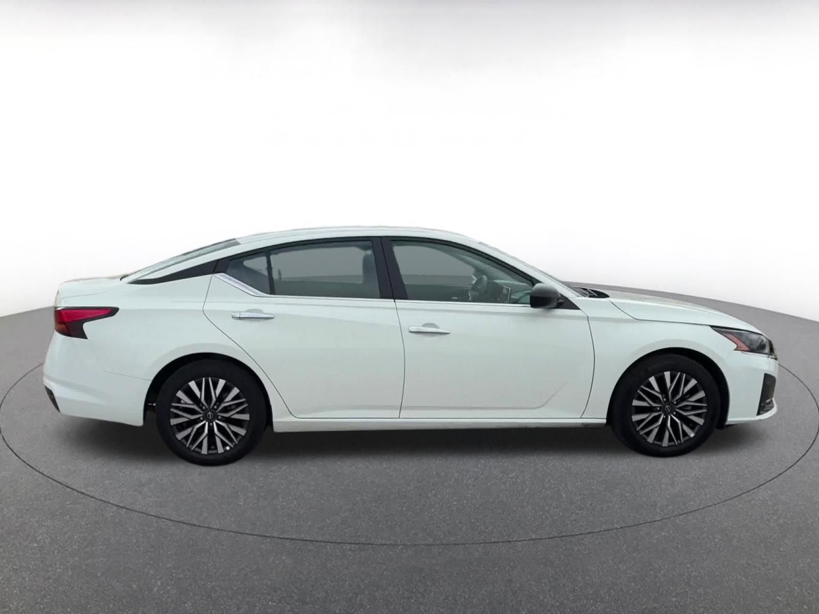 Thumbnail: 2025 Nissan Altima - 16