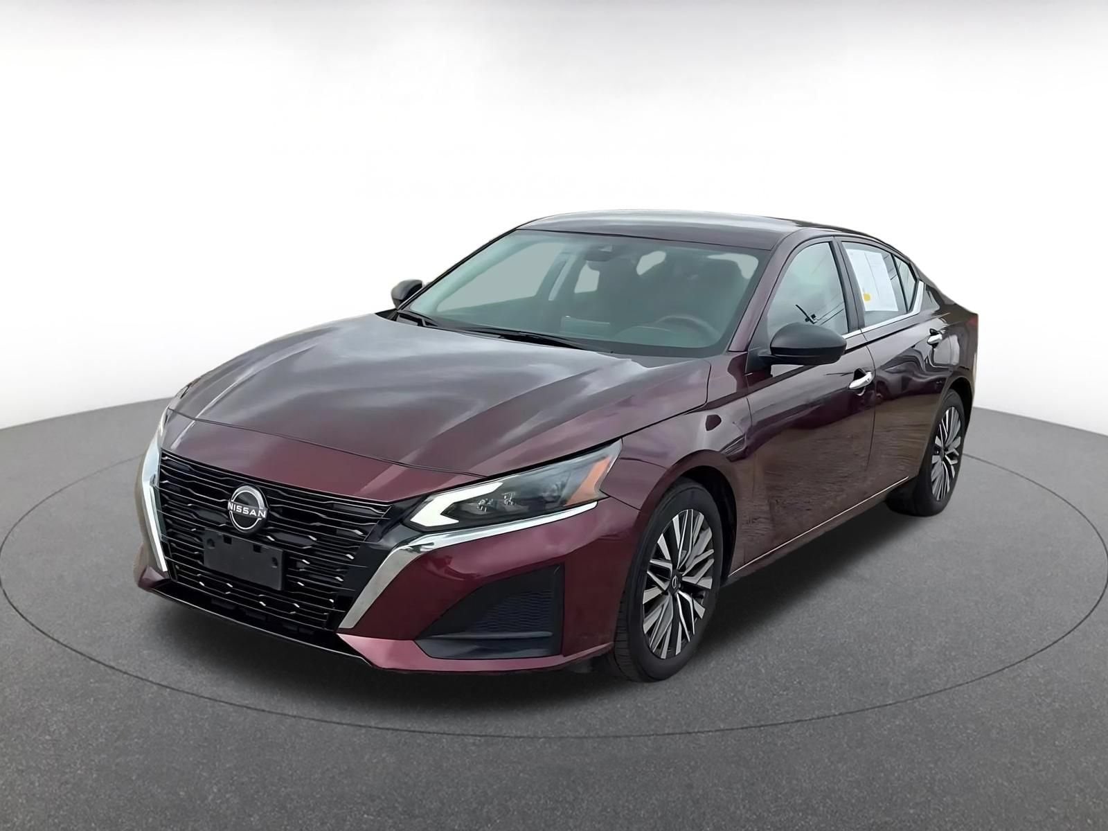 Thumbnail: 2025 Nissan Altima - 5