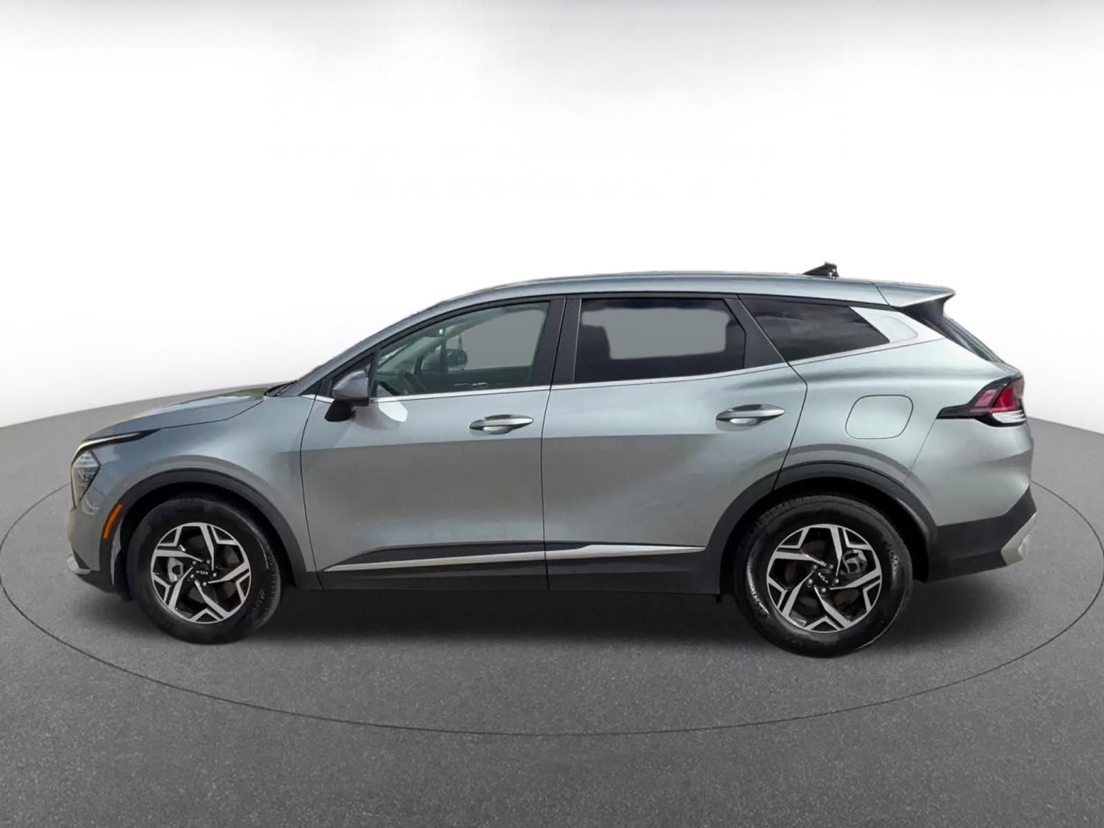 Thumbnail: 2024 Kia Sportage - 9
