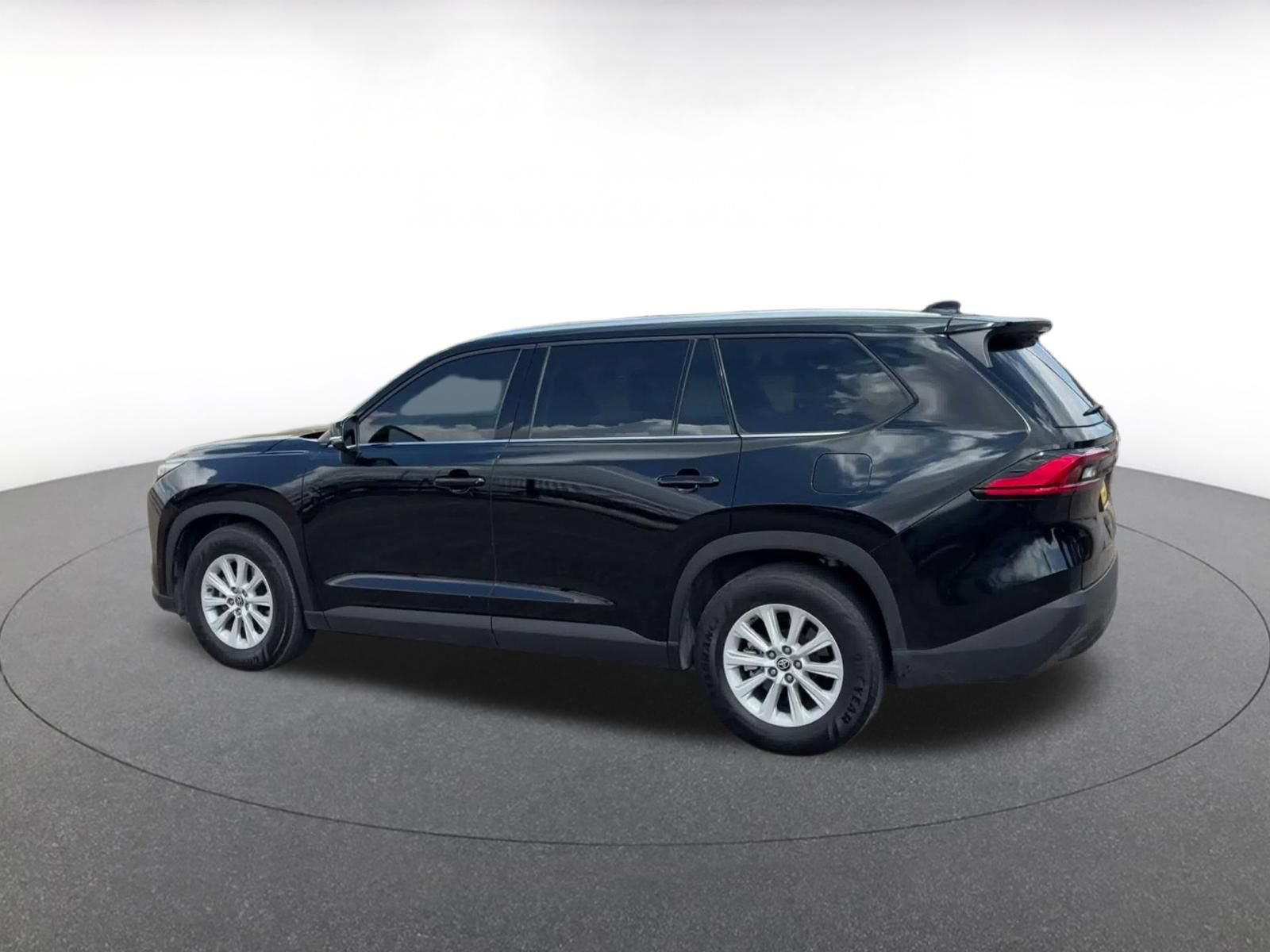 Thumbnail: 2024 Toyota Grand Highlander - 10