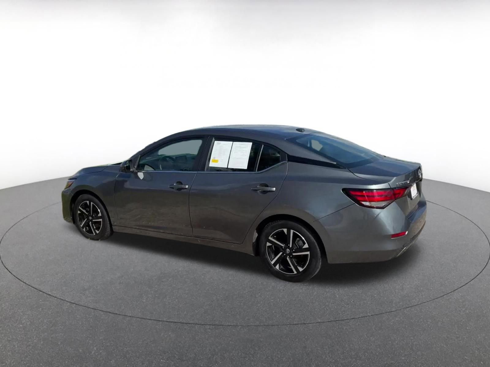 Thumbnail: 2024 Nissan Sentra - 10