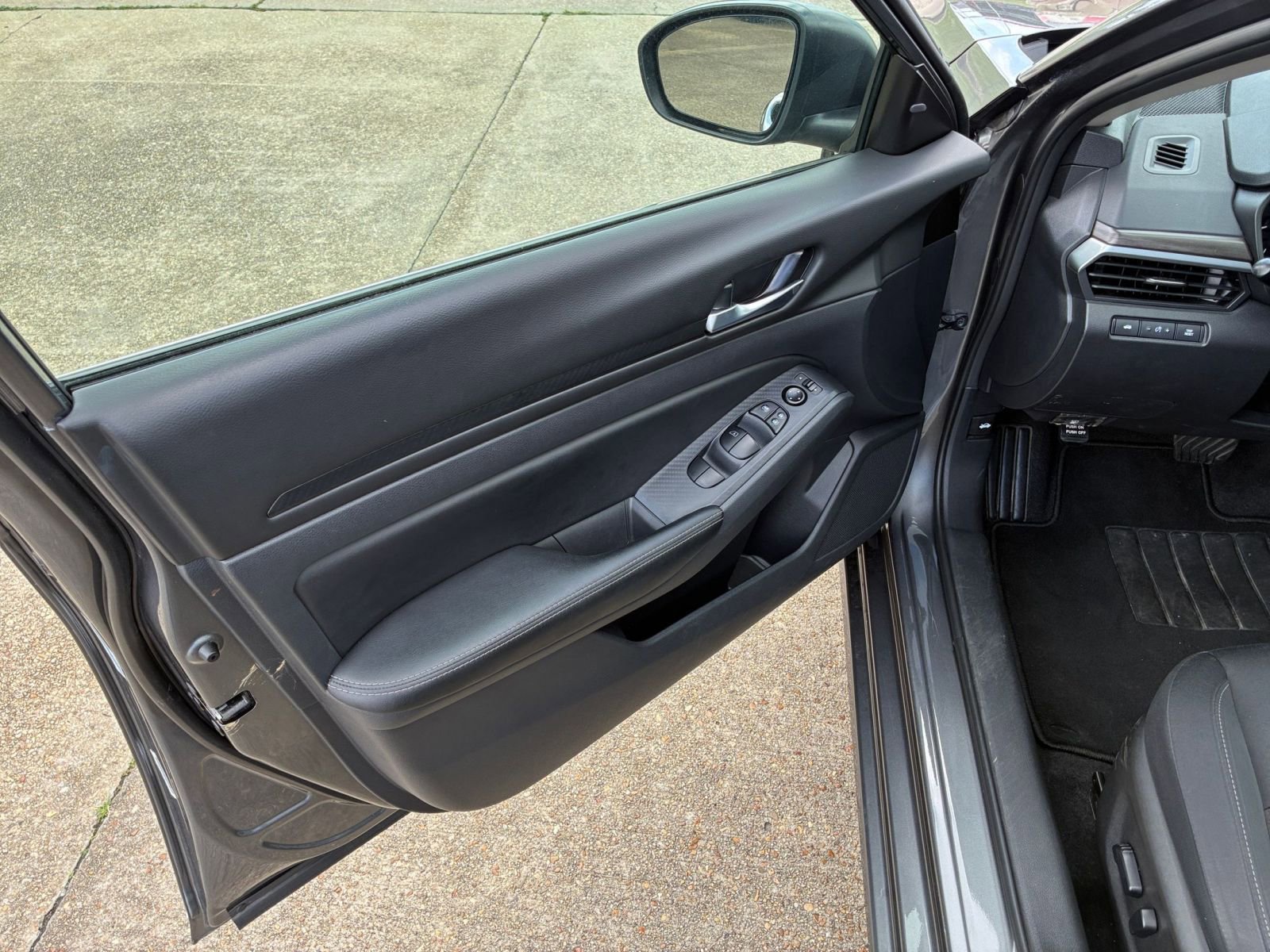 Thumbnail: 2025 Nissan Altima - 18