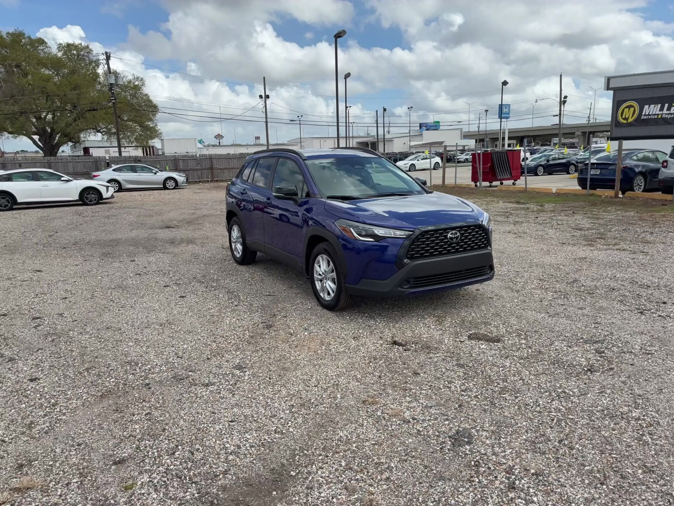 Thumbnail: 2025 Toyota Corolla Cross - 6