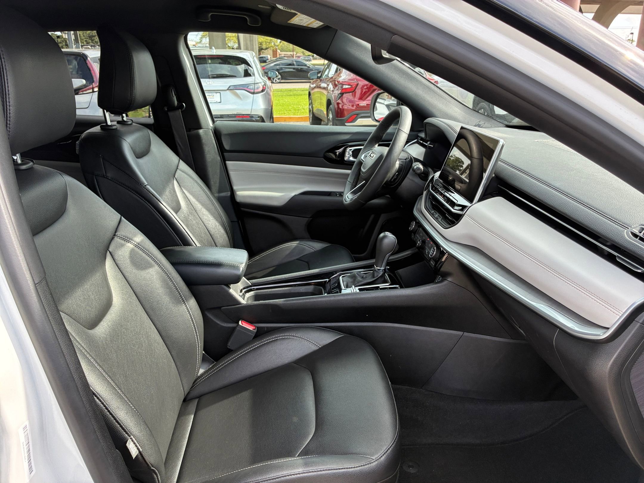 Thumbnail: 2025 Jeep Compass - 32