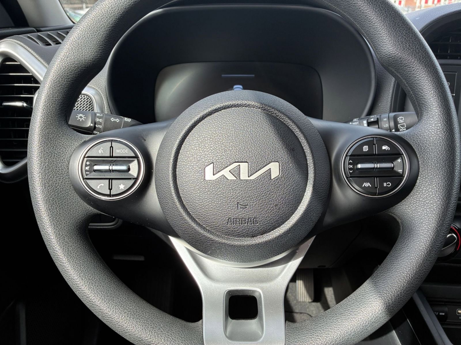 Thumbnail: 2025 Kia Soul - 25