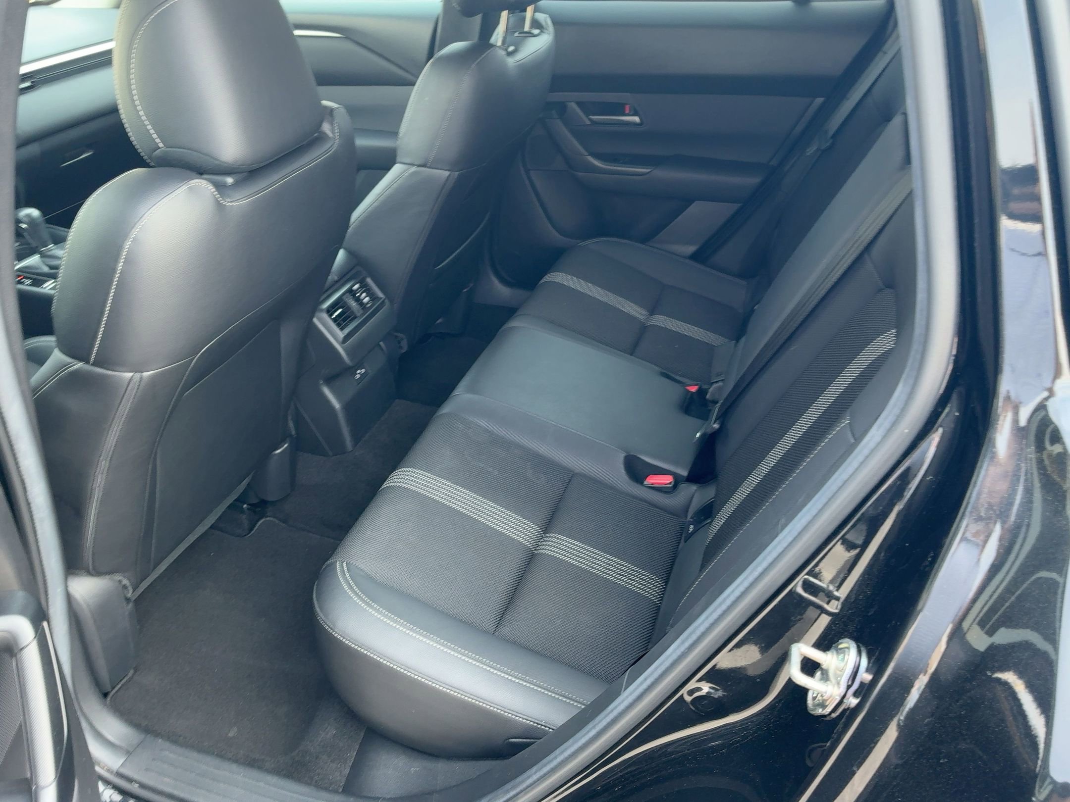 Thumbnail: 2025 Mazda CX-50 - 11