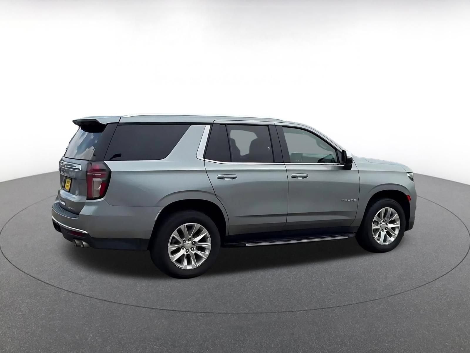 Thumbnail: 2023 Chevrolet Tahoe - 14
