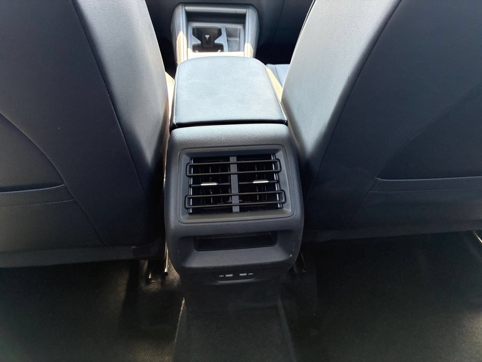 Thumbnail: 2026 Volkswagen Tiguan - 24