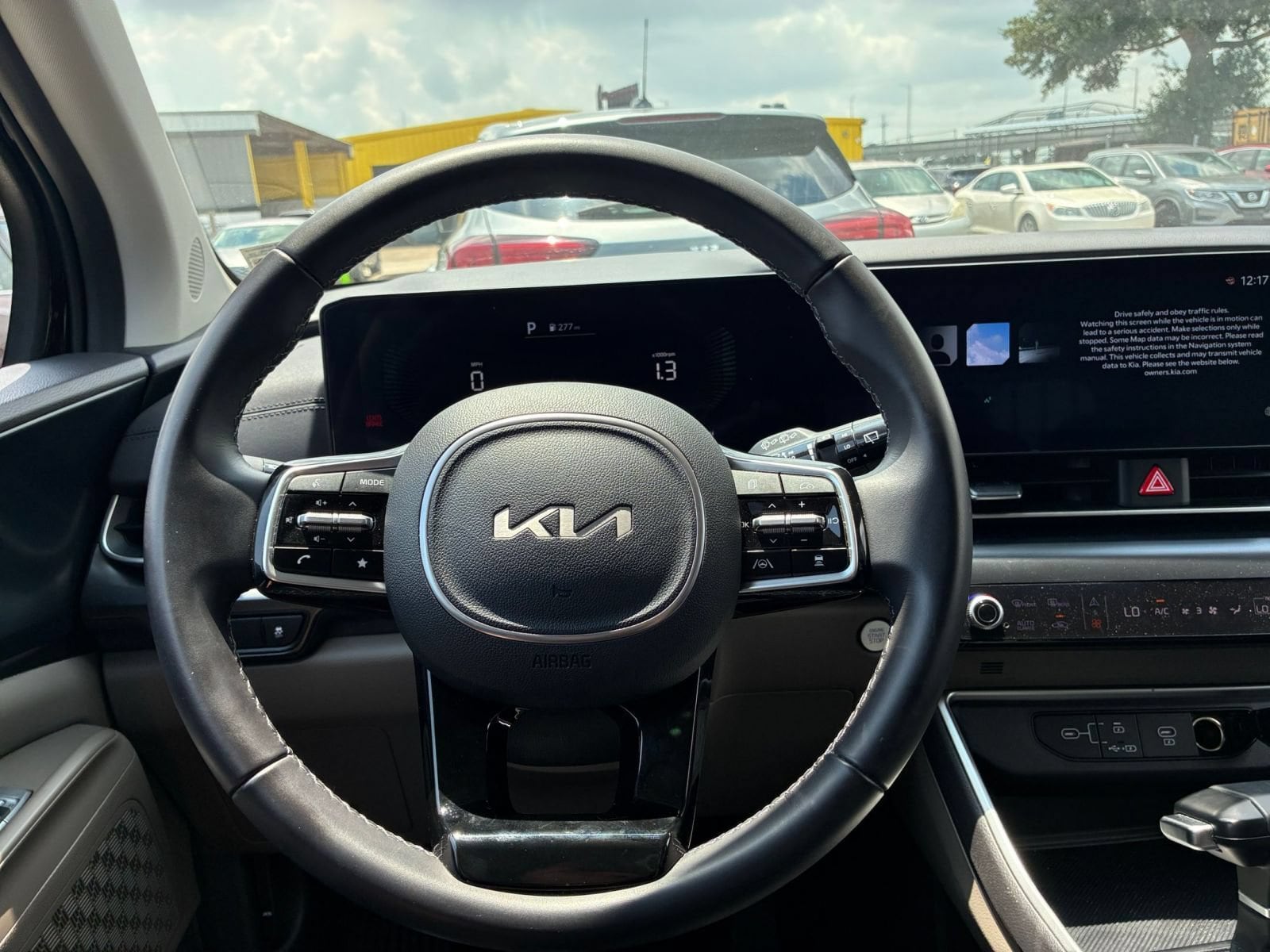 Thumbnail: 2026 Kia Carnival - 27