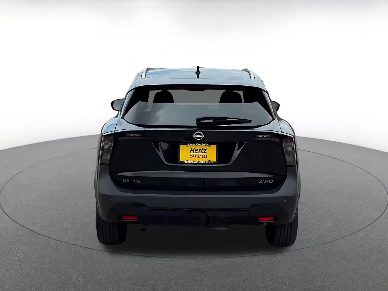 Thumbnail: 2026 Nissan Kicks - 12