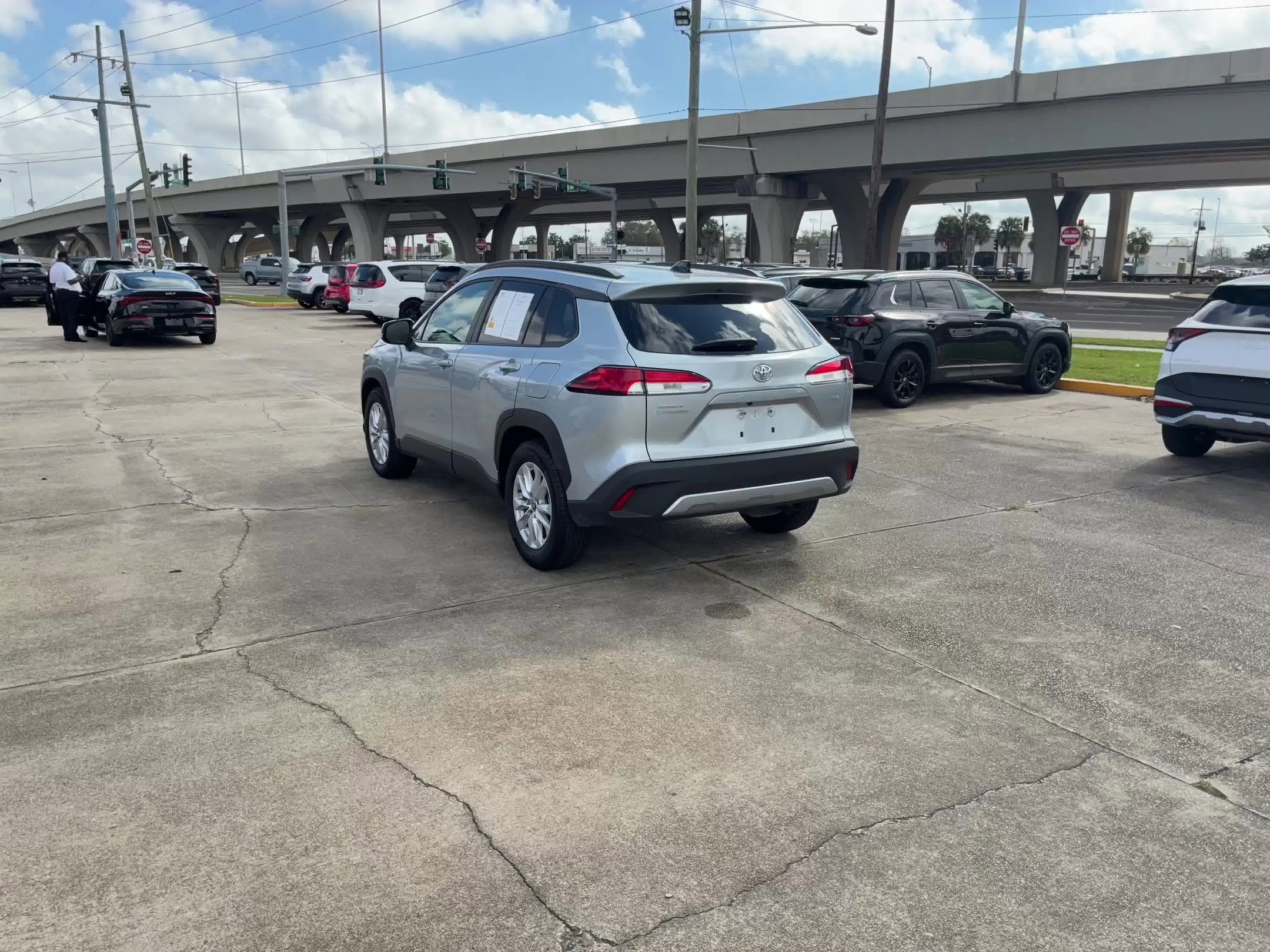 Thumbnail: 2025 Toyota Corolla Cross - 12