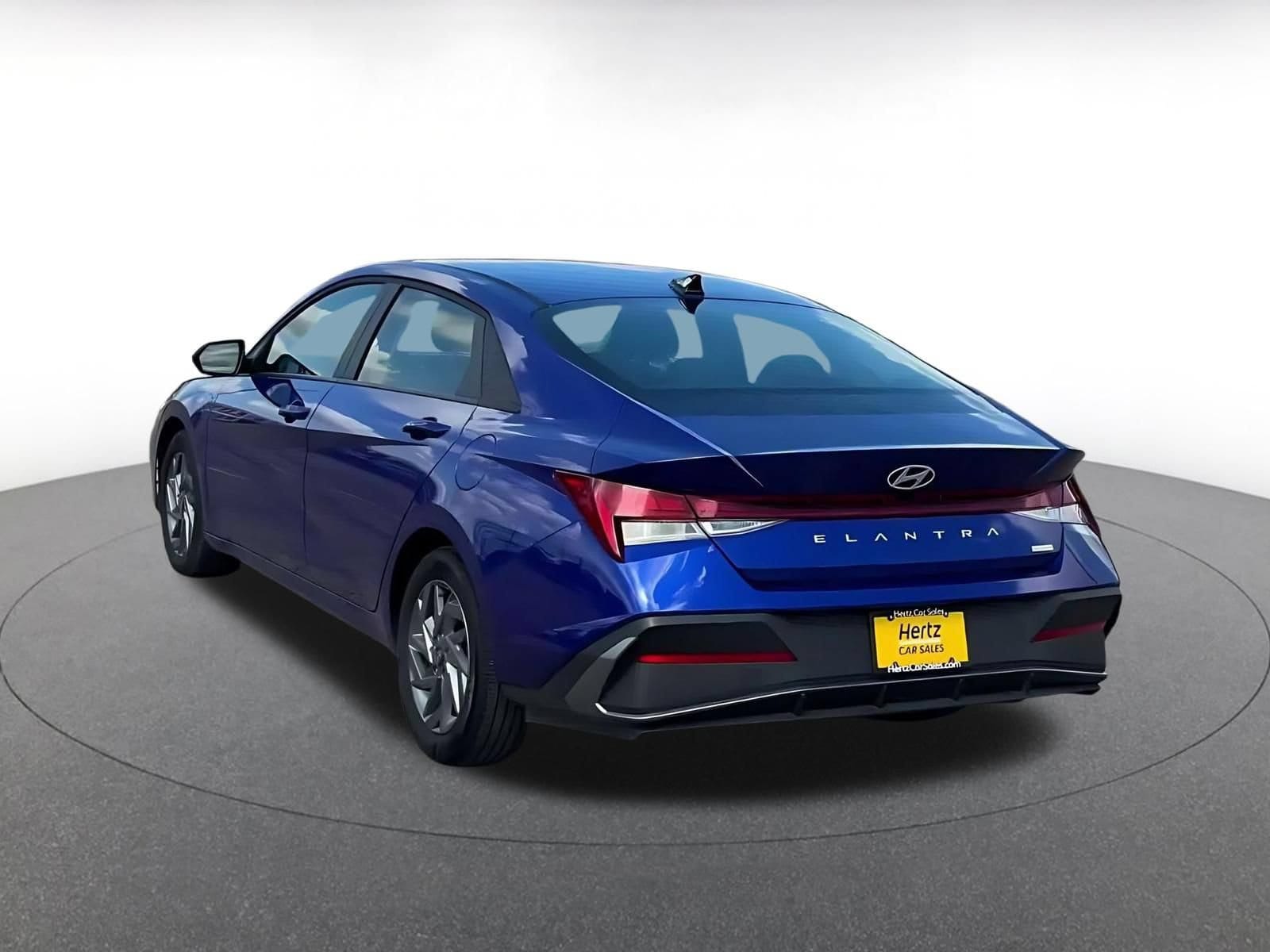 Thumbnail: 2026 Hyundai Elantra - 10