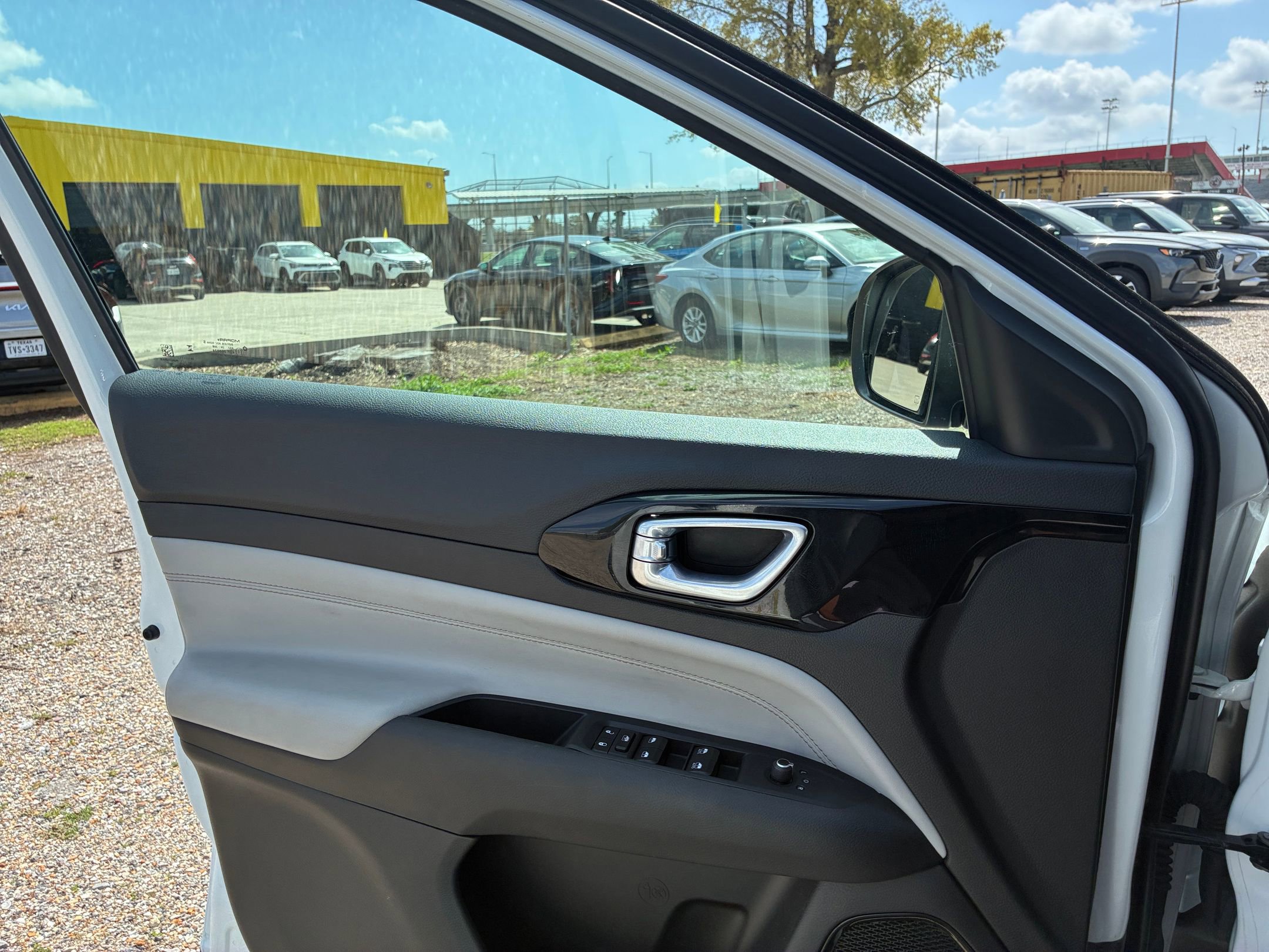 Thumbnail: 2025 Jeep Compass - 15