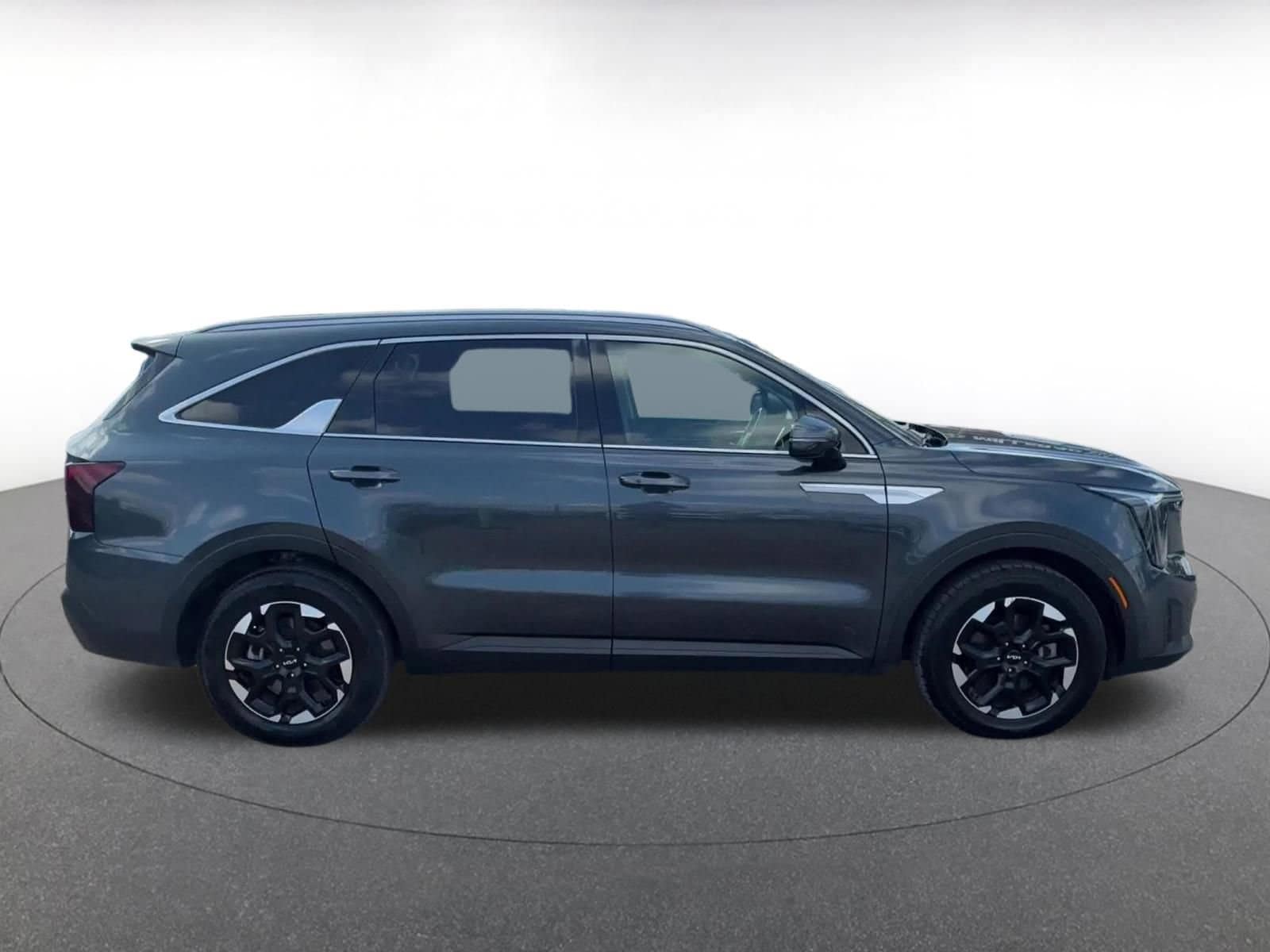 Thumbnail: 2024 Kia Sorento - 16