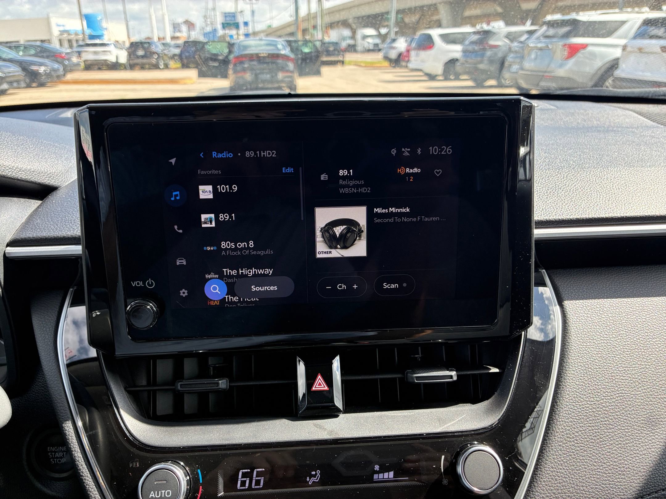 Thumbnail: 2025 Toyota Corolla Cross - 16