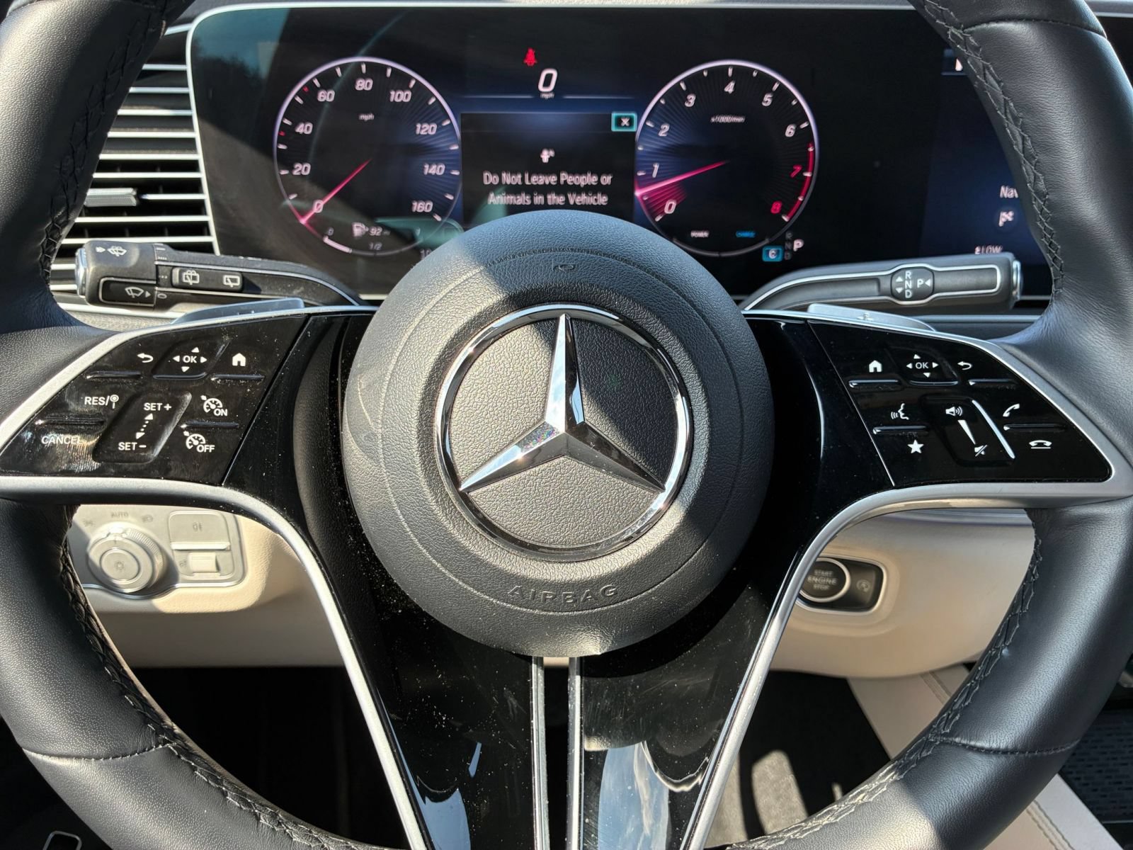 Thumbnail: 2026 Mercedes-Benz GLE - 29