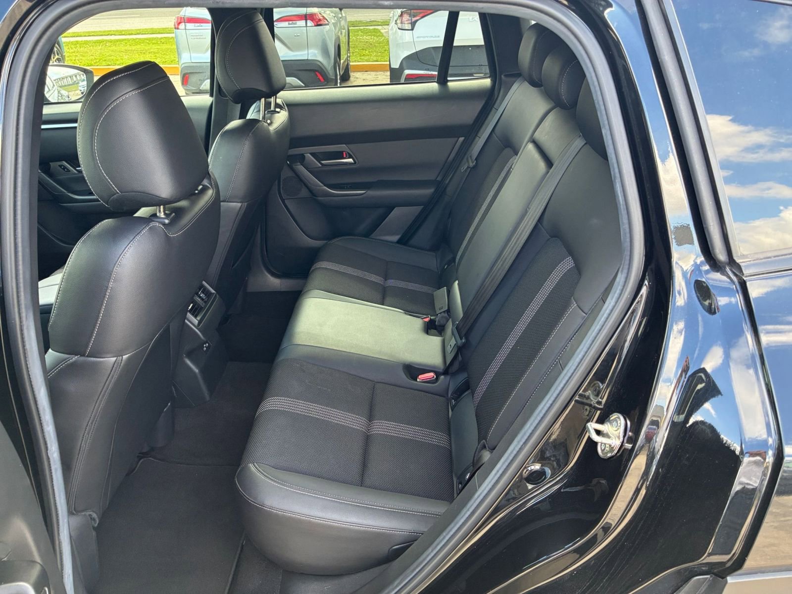 Thumbnail: 2025 Mazda CX-50 - 27